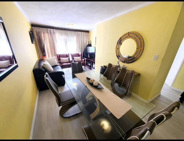 2 BEDROOM APARTMENT FOR SALE IN ANNLIN-WES